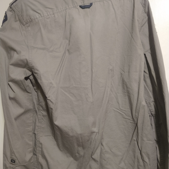 Button down shirt - Picture 3 of 5